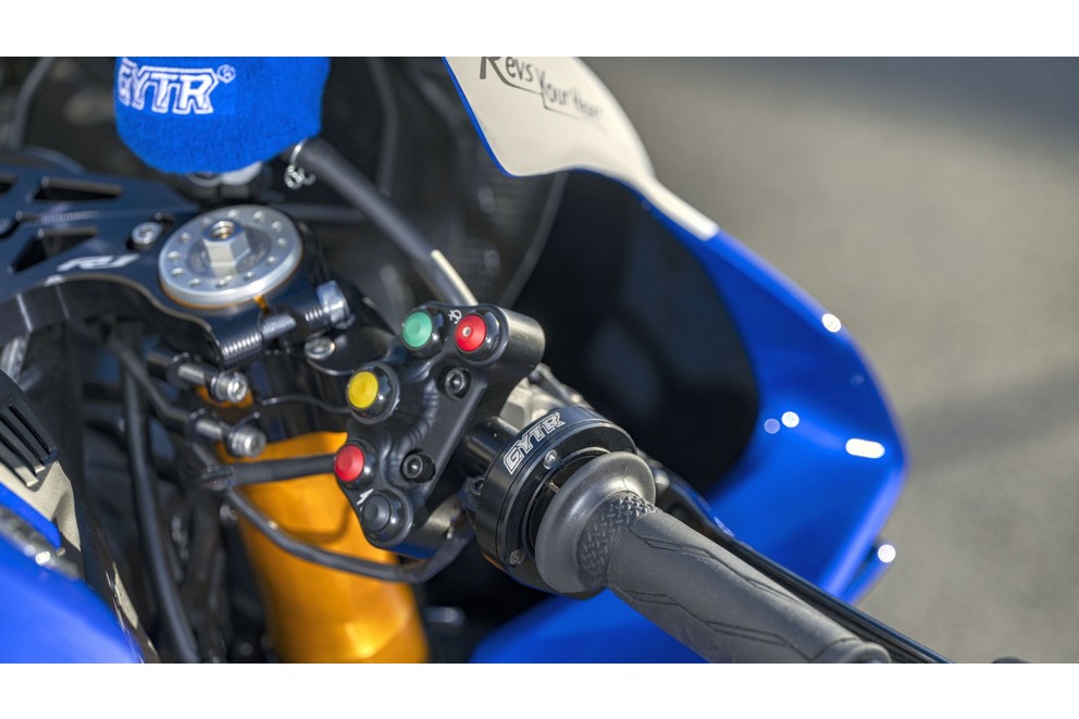 Yamaha R1 GYTR 2025 - Imagen 34