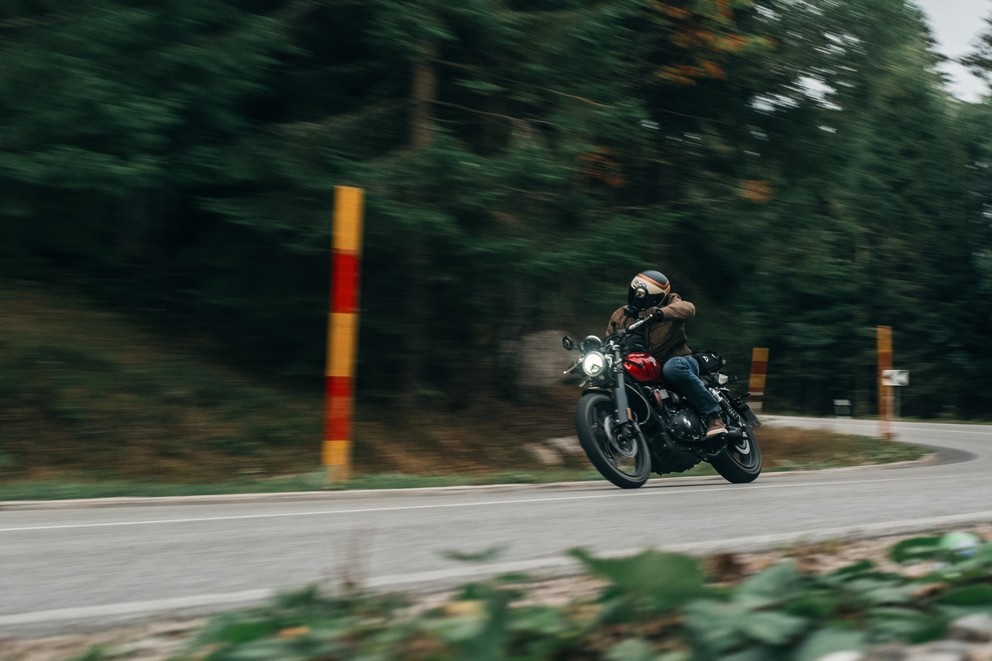 Triumph Scrambler 1200X im Test | Balkan Rally 2024 - Bild 43