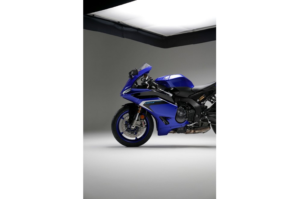 Nya Yamaha R9 2025 - Bild 40