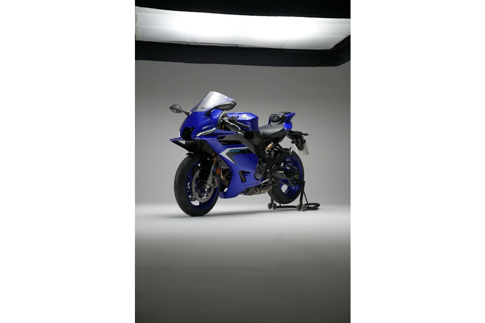 Nova Yamaha R9 2025 - Imagem 14