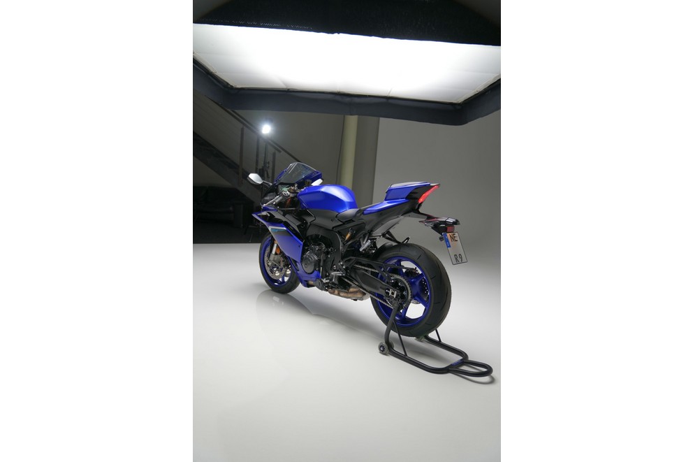 New Yamaha R9 2025 - Image 64