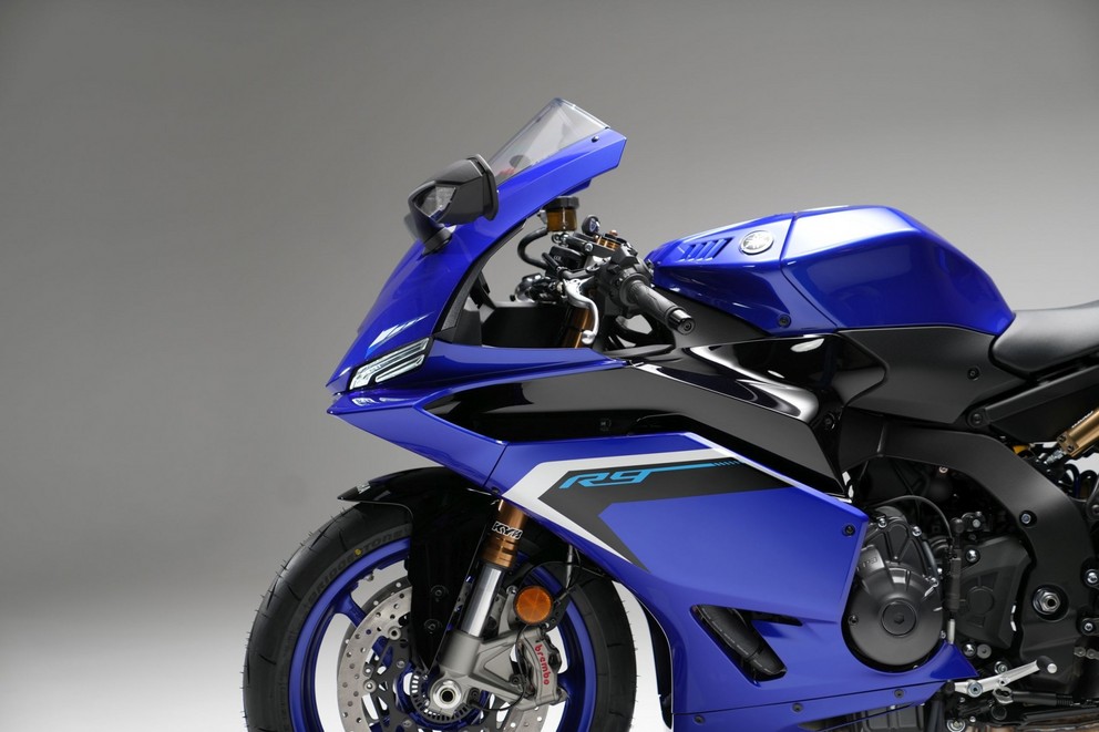 Nova Yamaha R9 2025 - Imagem 39