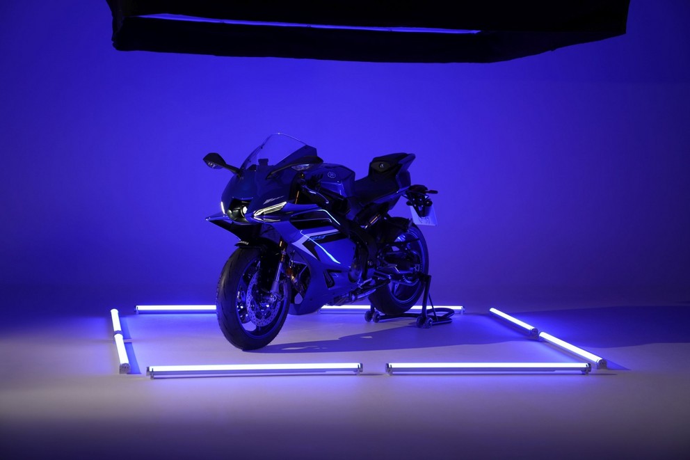 New Yamaha R9 2025 - Image 35