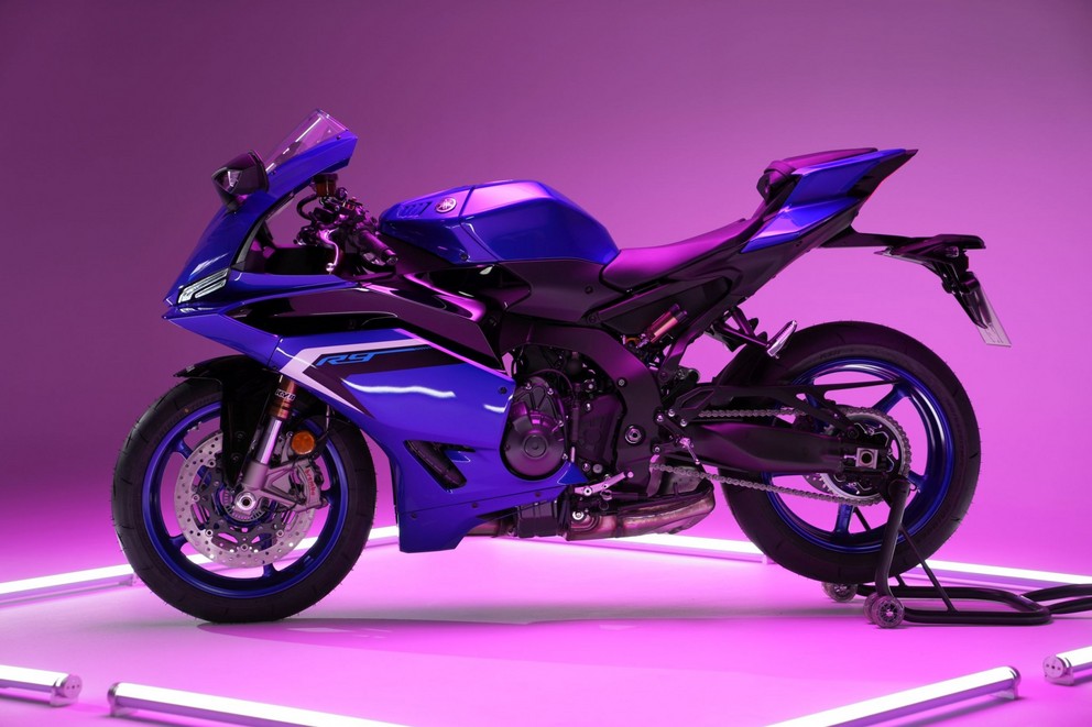 Nova Yamaha R9 2025 - Imagem 38