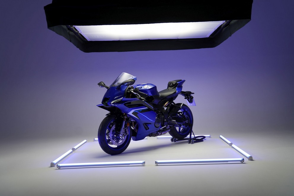 Nova Yamaha R9 2025 - Imagem 96