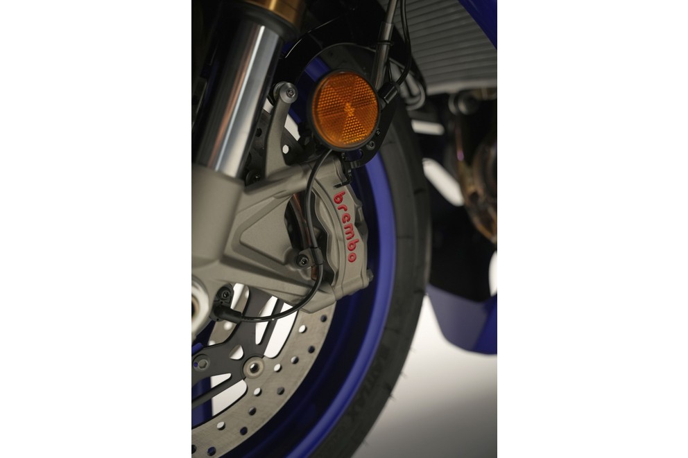 Nova Yamaha R9 2025 - Imagem 13