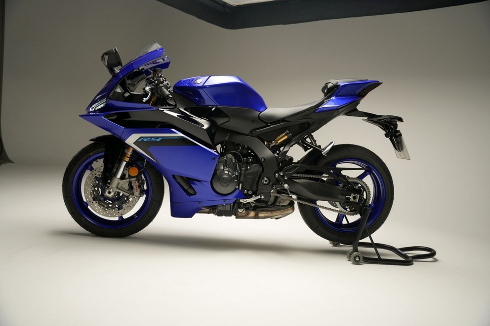 Yeni Yamaha R9 2025 - Resim 72