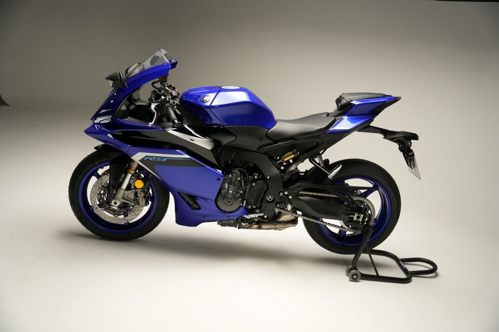 Nueva Yamaha R9 2025 - Imagen 30