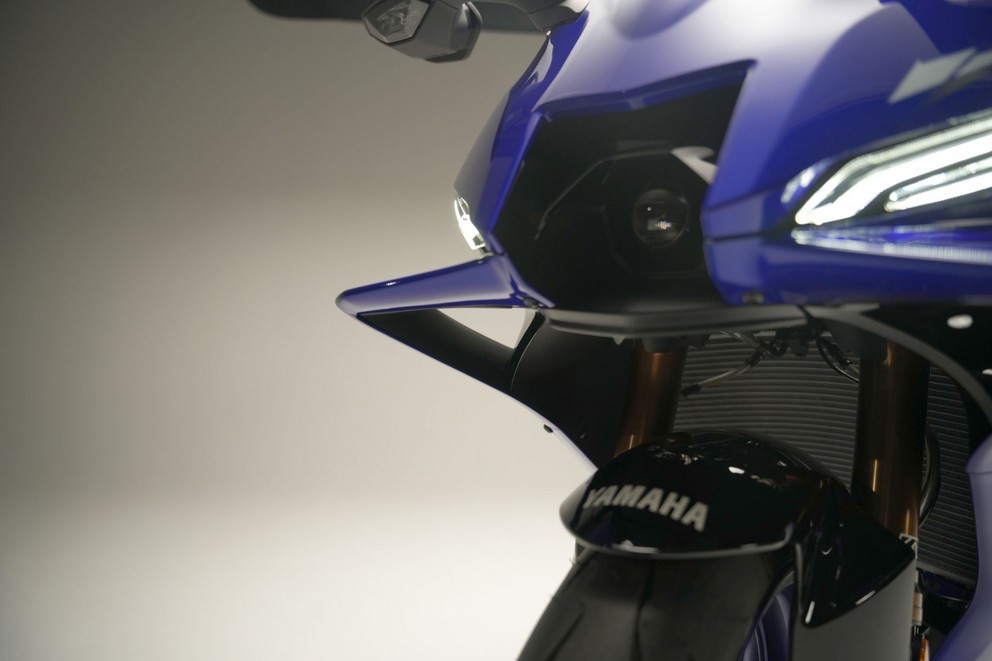 Nueva Yamaha R9 2025 - Imagen 102