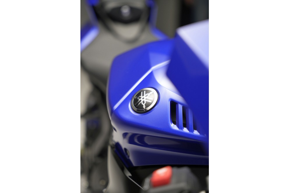 Nueva Yamaha R9 2025 - Imagen 45