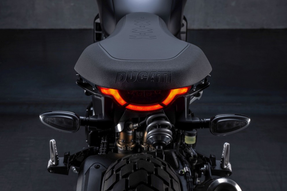 Ducati Scrambler Icon Dark 2025 - Obraz 22