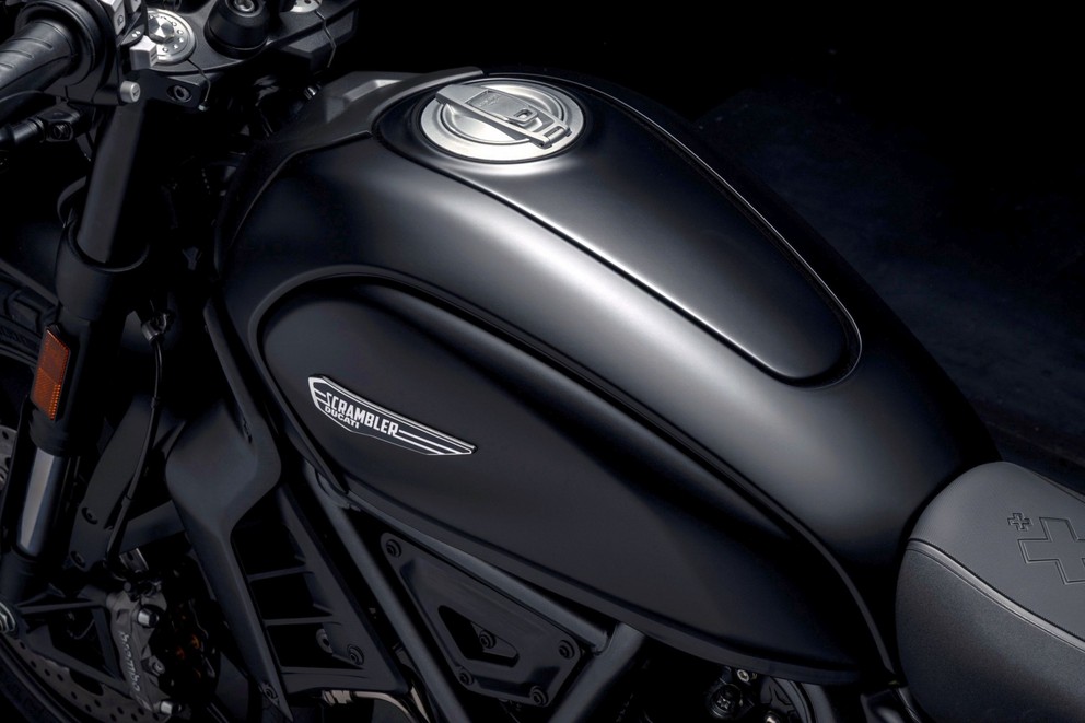 Ducati Scrambler Icon Dark 2025 - Image 28