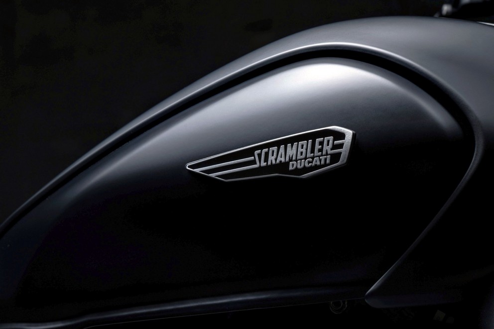 Ducati Scrambler Icon Dark 2025 - Obrázek 19