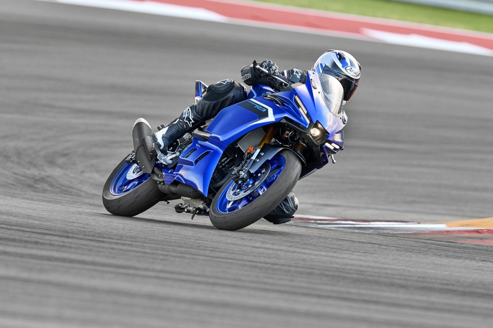 Nueva Yamaha R3 2025 - Imagen 1