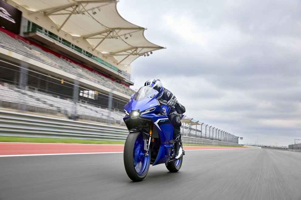 Nova Yamaha R3 2025 - Imagem 2