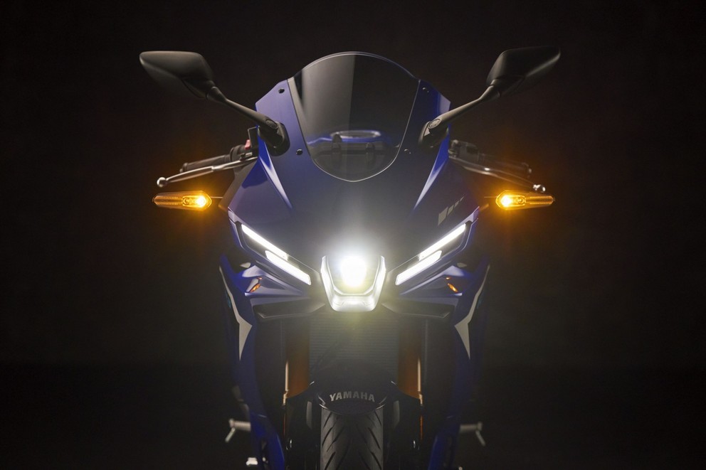 Nová Yamaha R3 2025 - Obrázek 8