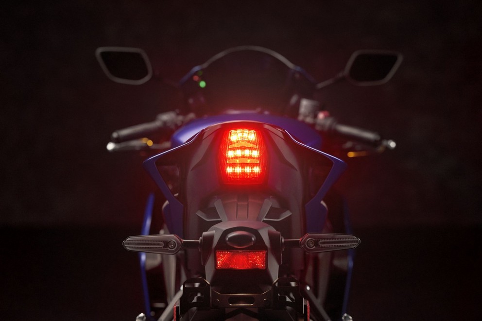 Yeni Yamaha R3 2025 - Resim 19