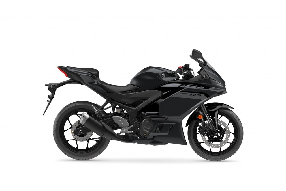 Nueva Yamaha R3 2025 - Imagen 43