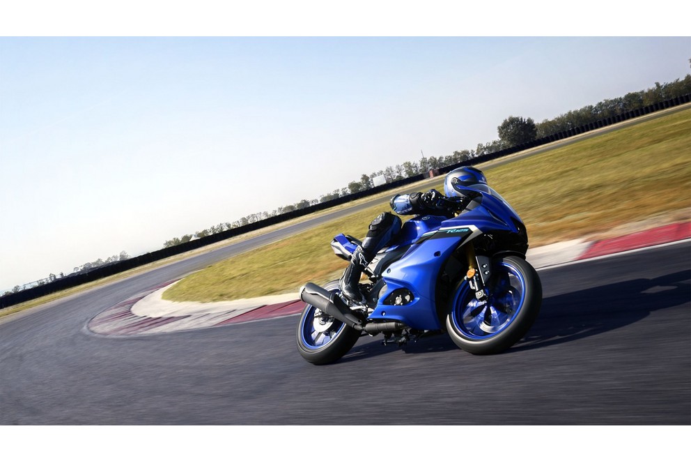 Yamaha R125 in New Colors for 2025 - Image 2