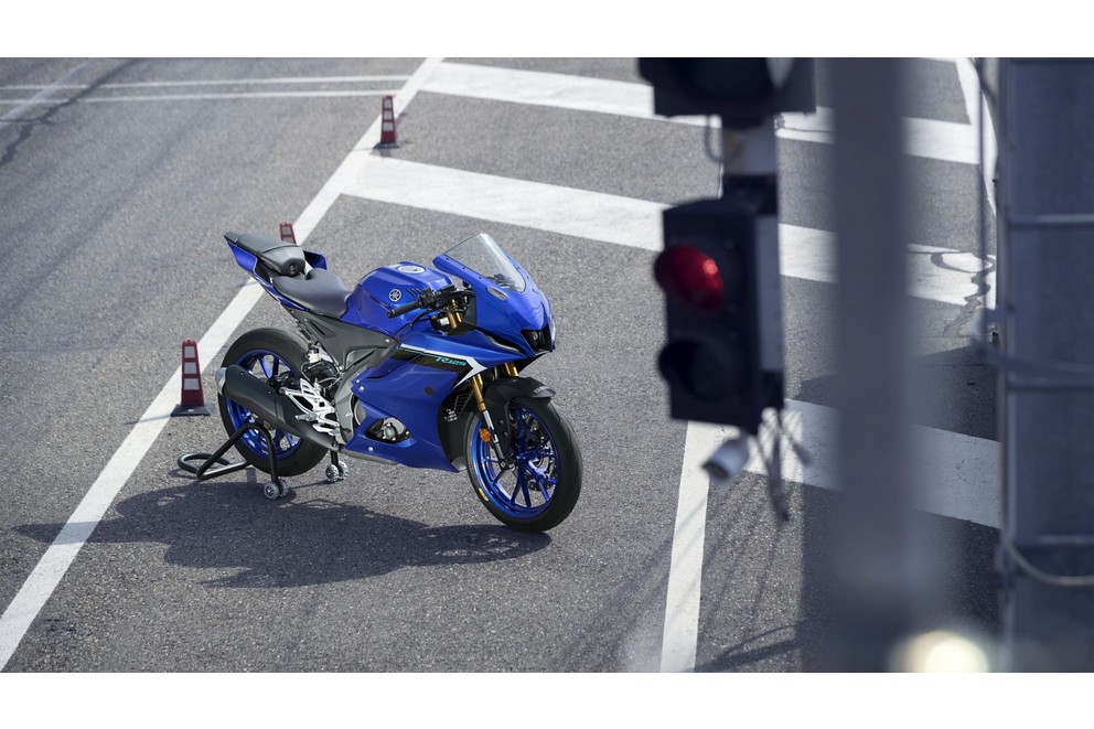 Yamaha R125 in neuen Farben für 2025 - Bild 23