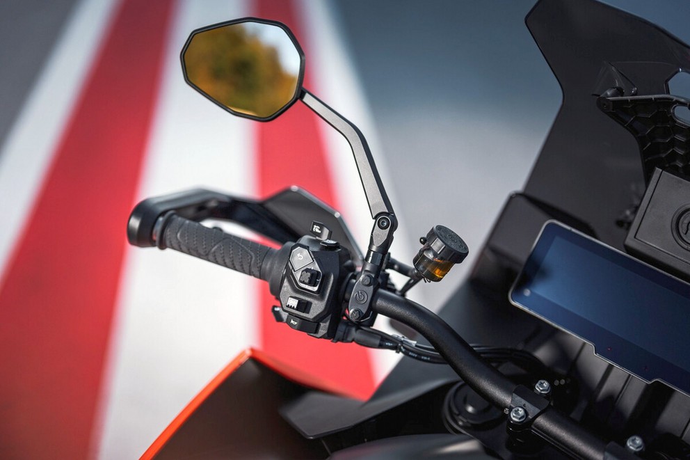 New KTM TFT Displays 2025 - Image 5