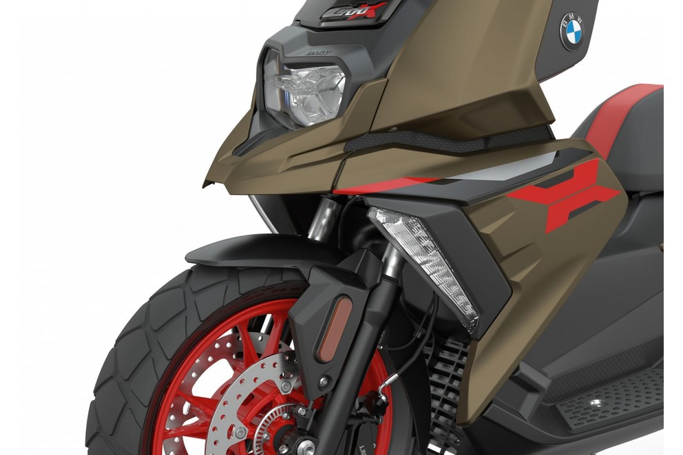 BMW C 400 X 2025 - Слика 16