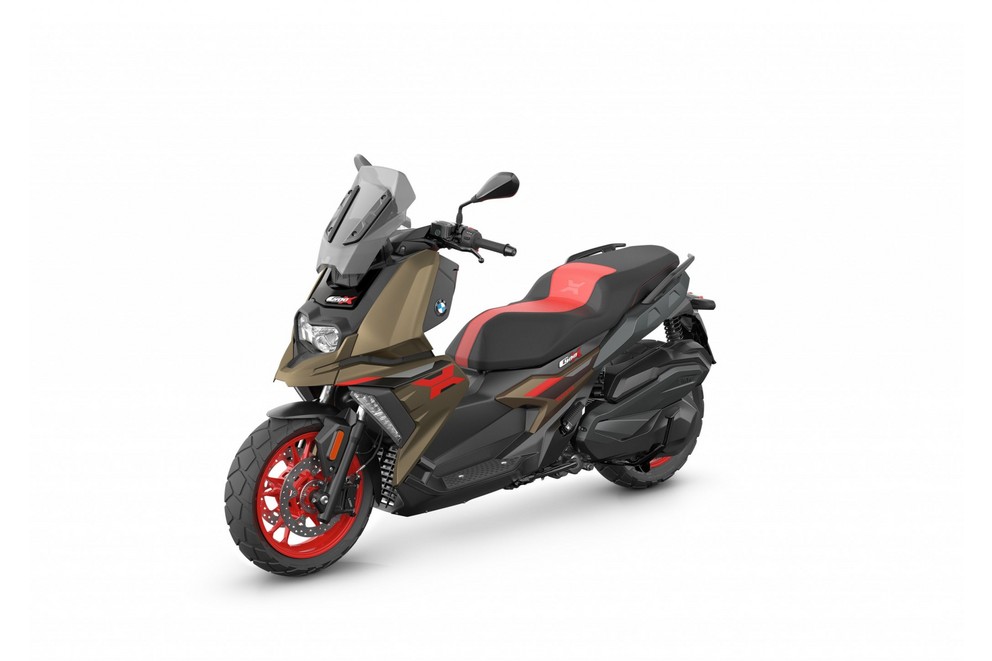 BMW C 400 X 2025 - Слика 1