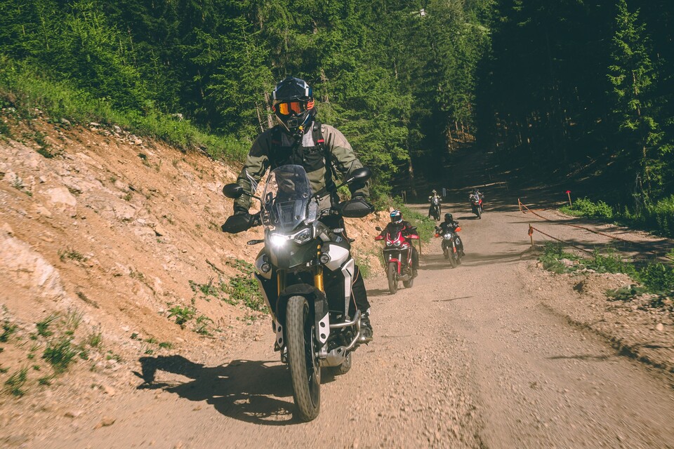 Die Triumph Tiger 900 Im Reise Enduro Vergleichs Test