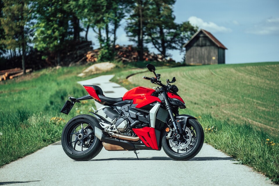 Ducati Streetfighter V Im Power Naked Bike Vergleich My Xxx Hot Girl 2125